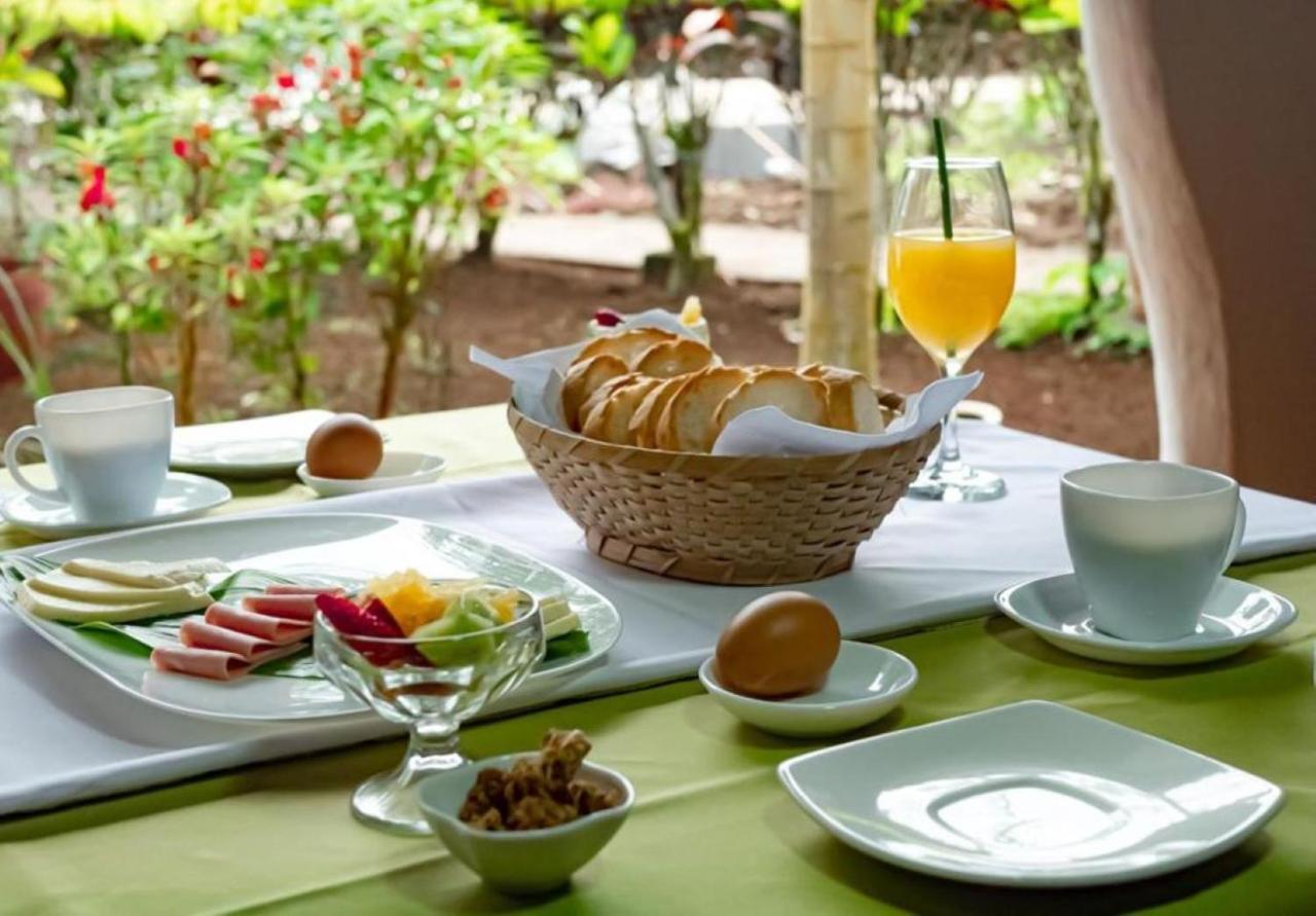 פורטו איורה Hotel Twin Galapagos מראה חיצוני תמונה