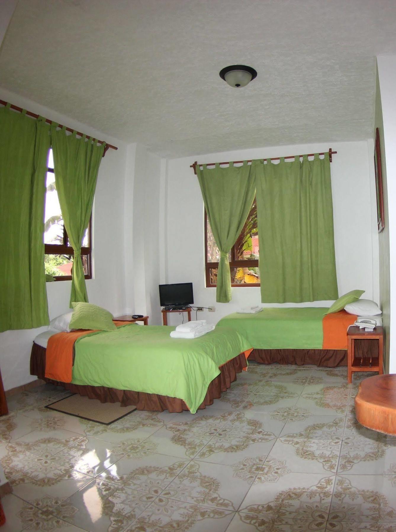 פורטו איורה Hotel Twin Galapagos מראה חיצוני תמונה